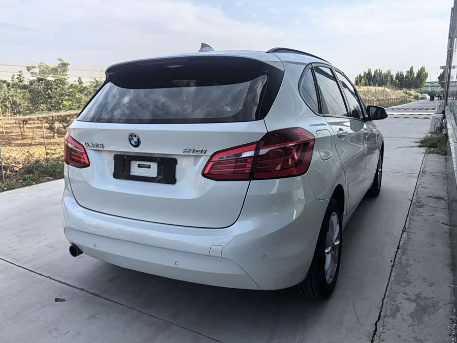 BMW 2 Series Tourer 2017 صورة سيارة #6