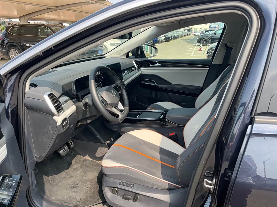 Volkswagen ID.6 Crozz 2024 #6 Volkswagen ID.6 Crozz 2024 immagine di auto #6