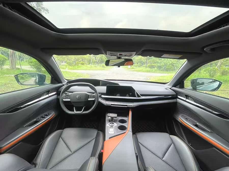 Changan UNI-V iDD 2023 #6 Changan UNI-V iDD 2023 car image #6