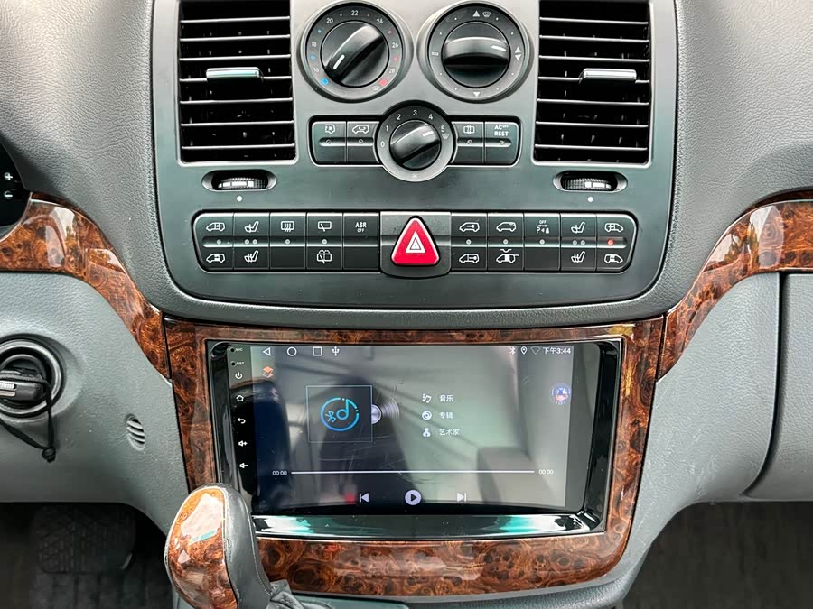 Mercedes-Benz Viano (Imported) 2008 car image #6