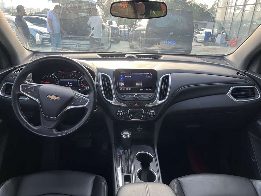 Chevrolet Equinox 2021 car image #6