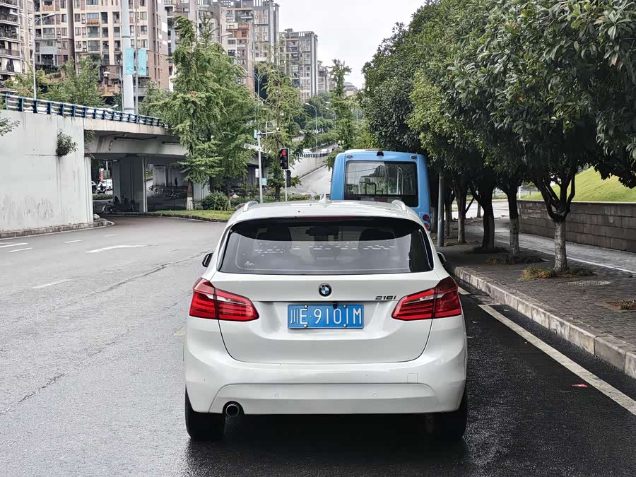 BMW 2 Series Tourer 2017 صورة سيارة #6