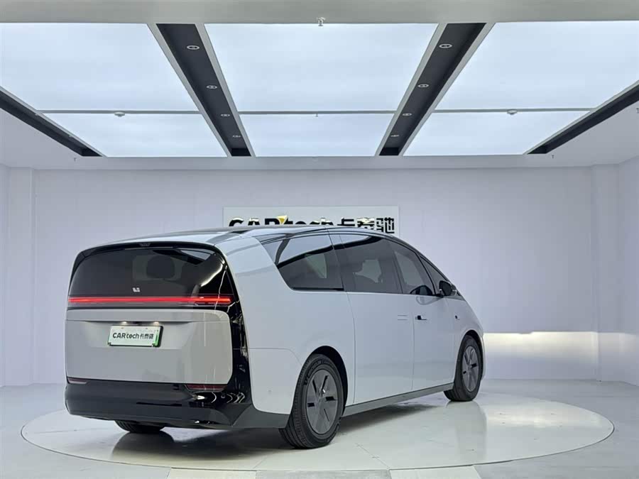 理想汽车 理想MEGA 2024 汽车图片 #6