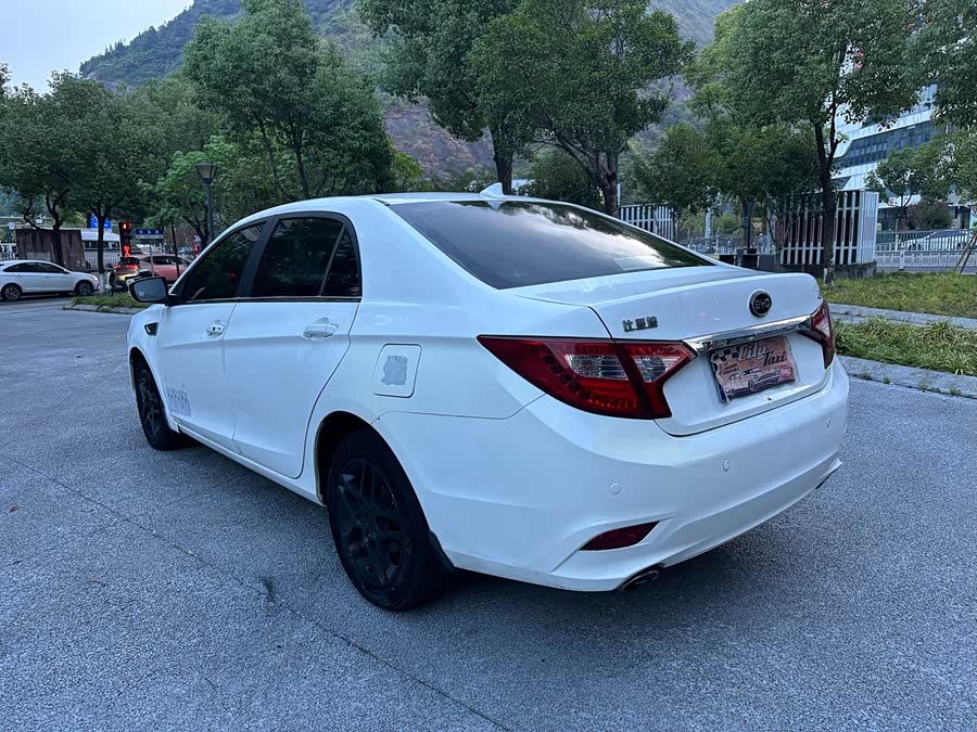 BYD G5 2015 #6 BYD G5 2015 изображение автомобиля #6