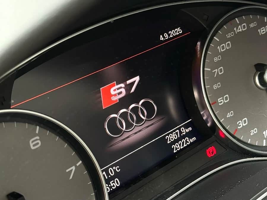Audi S7 2015 car image #6