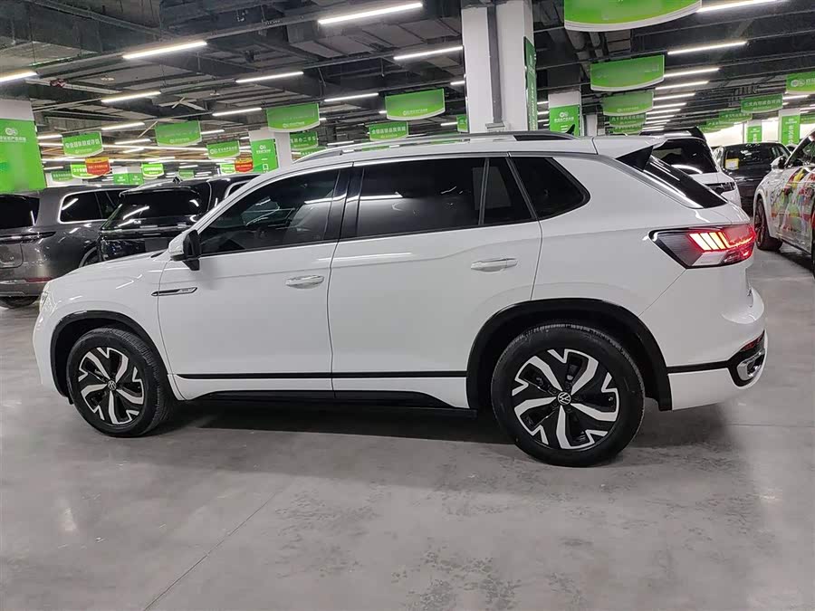 Volkswagen Tayron GTE 2023 car image #6