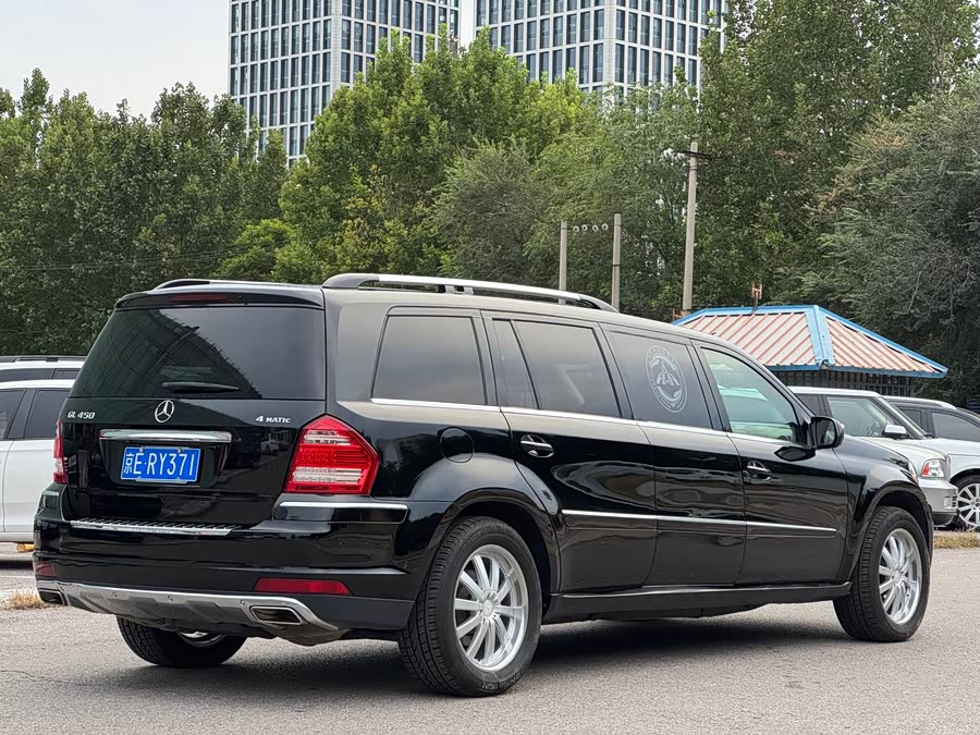 Mercedes-Benz GL Class 2011 car image #6