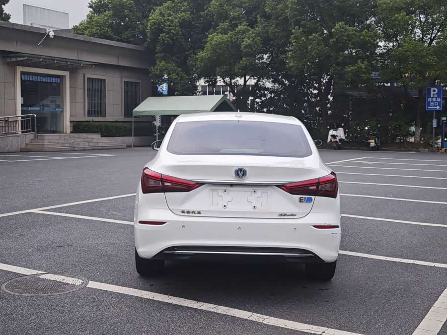 Changan Eado EV 2019 car image #6