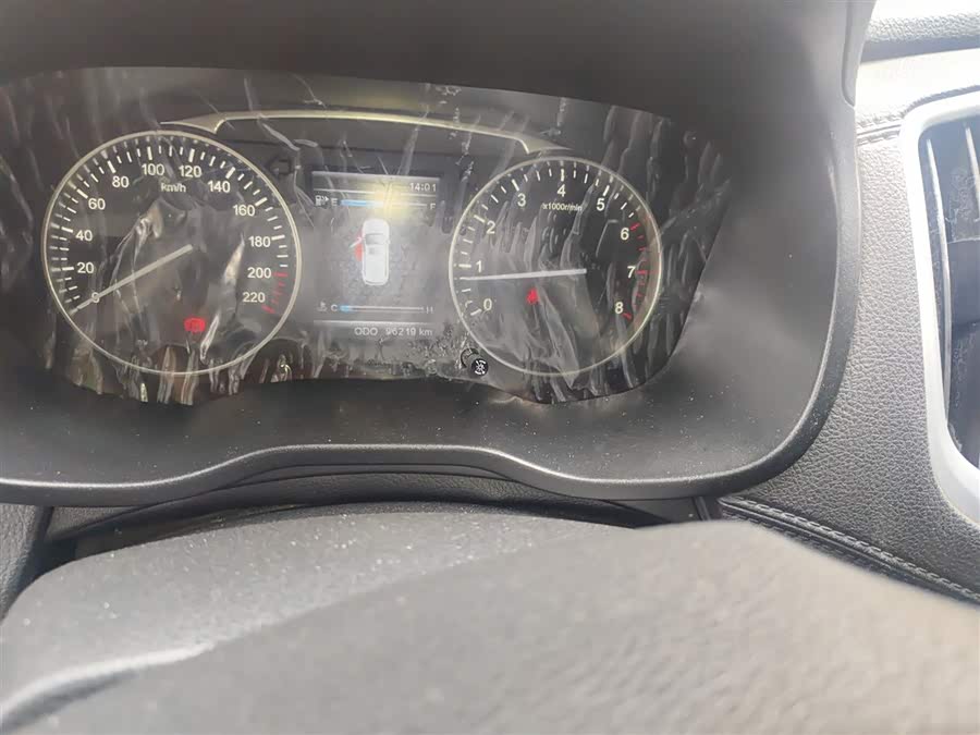 SWM X7 2018 imagen de coche #6