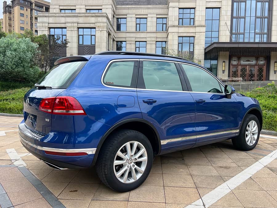 Volkswagen Touareg 2016 car image #6