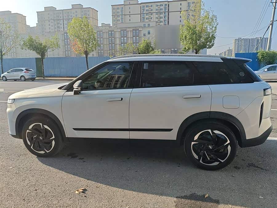 Chery Exploration 06 C-DM 2024 #6 Chery Exploration 06 C-DM 2024 car image #6