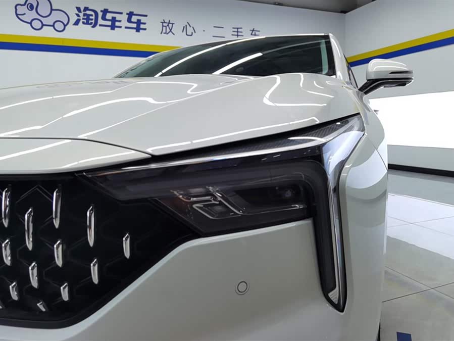 2023 car image #6