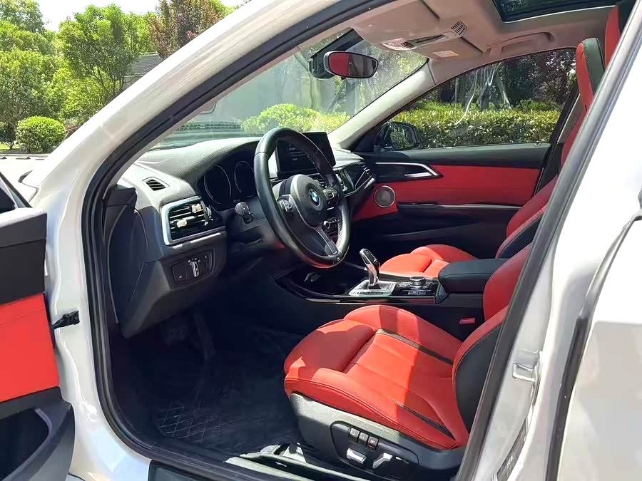 BMW 1 Series 2021 car image #6