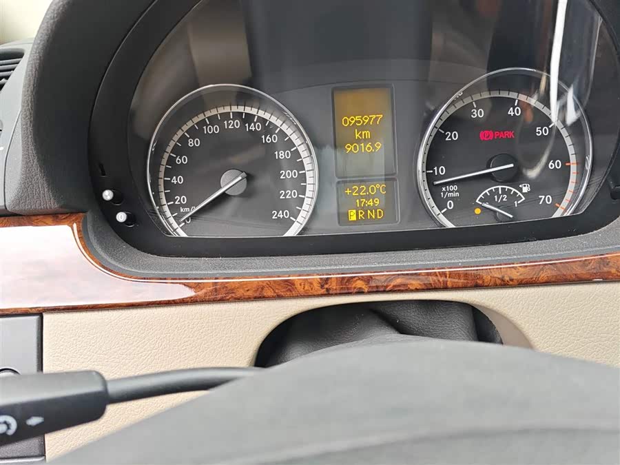 Mercedes-Benz Viano 2016 imagen de coche #6