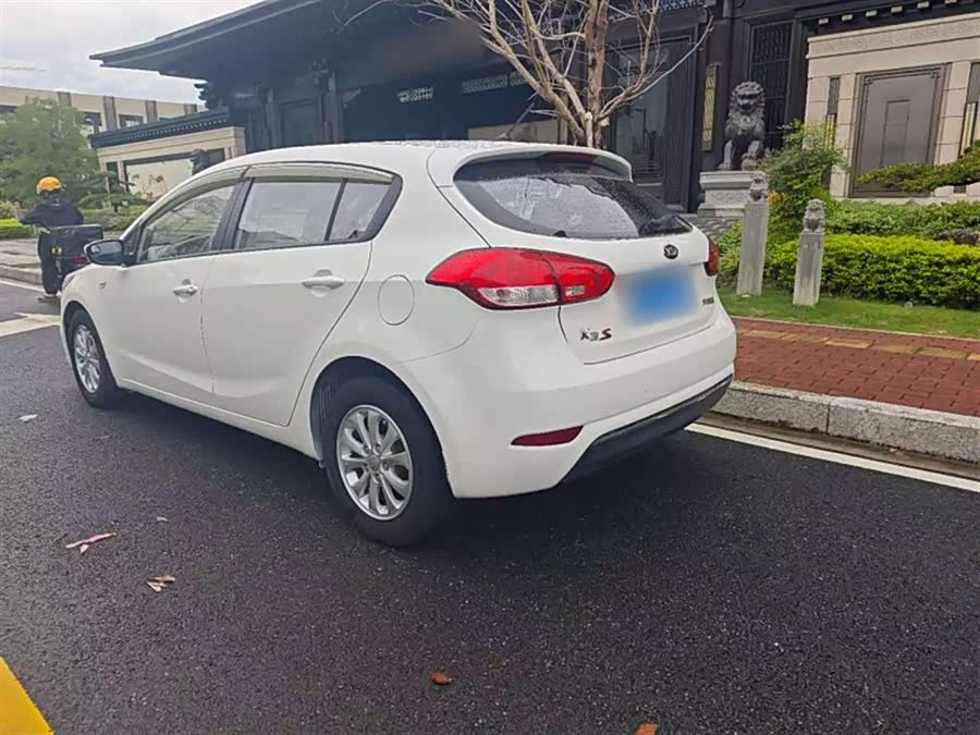 Kia Forte Koup 2014 car image #6