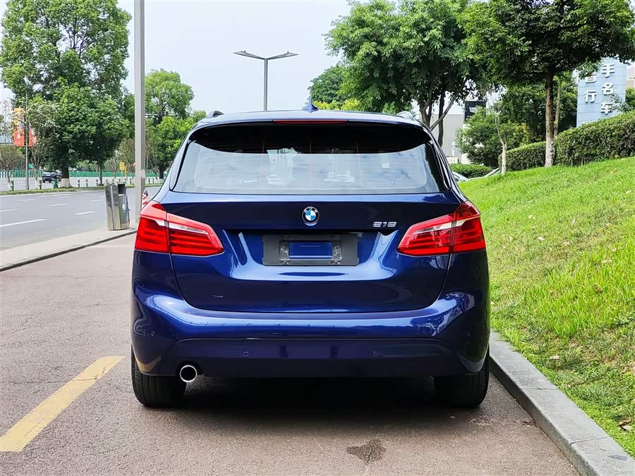 BMW 2 Series Tourer 2017 #6 BMW 2 Series Tourer 2017 imagem de carro #6