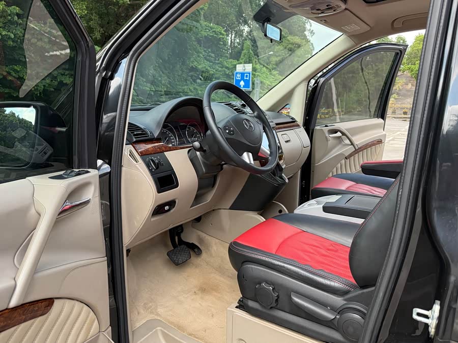 Mercedes-Benz Viano 2016 imagen de coche #6