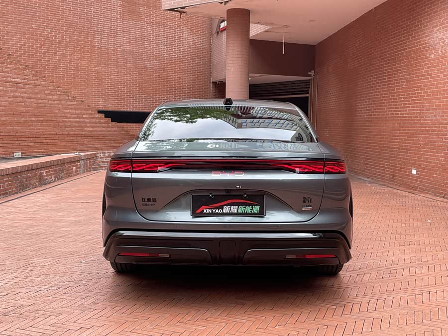 BYD HanL 2025 car image #6