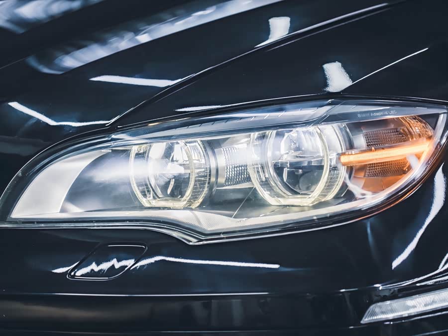 BMW X6 M 2013 car image #6