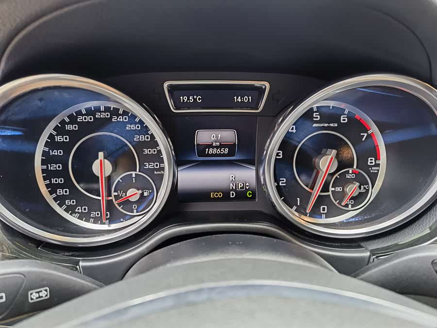 Mercedes-Benz GL AMG 2015 #6 Mercedes-Benz GL AMG 2015 изображение автомобиля #6