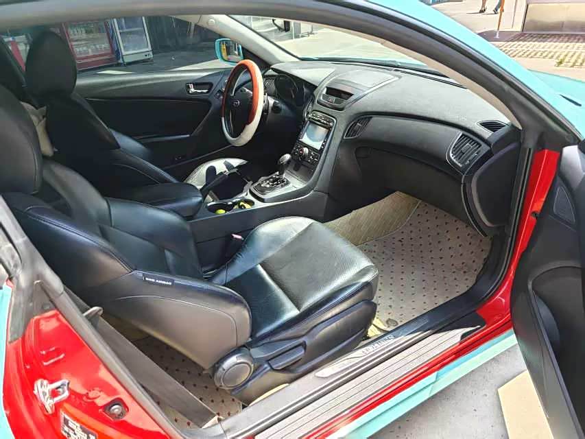 Hyundai Rohens-Coupe 2012 car image #6