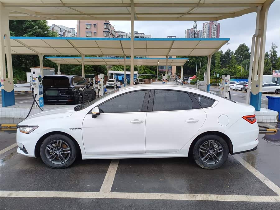 BYD Qin Pro 2021 #6 BYD Qin Pro 2021 car image #6