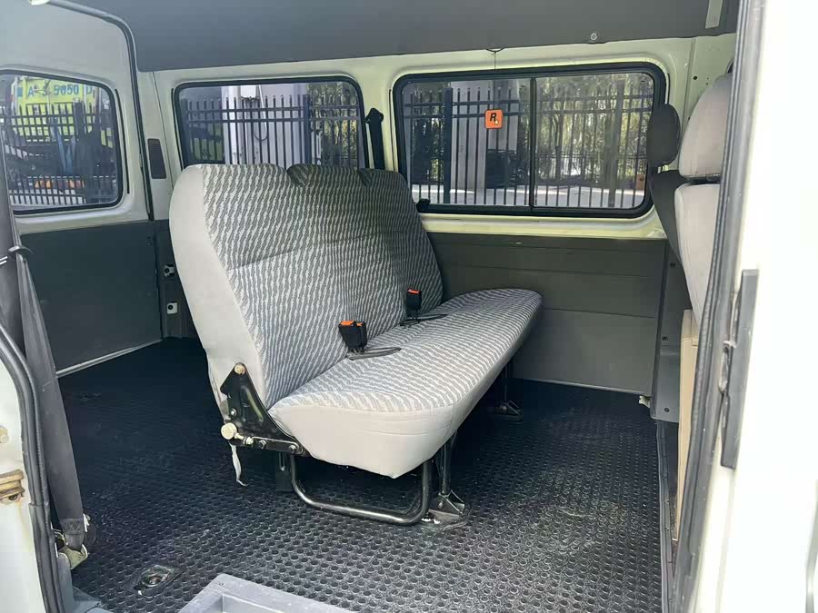 Ford Transit Classic 2015 #6 Ford Transit Classic 2015 car image #6