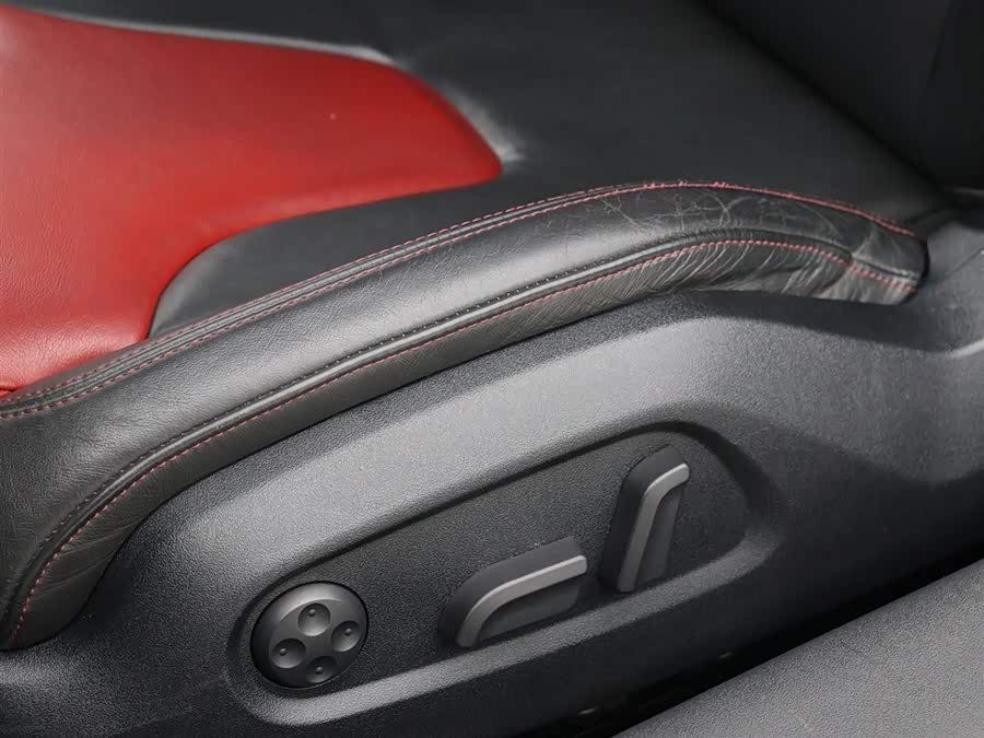 Audi TTS 2013 car image #6