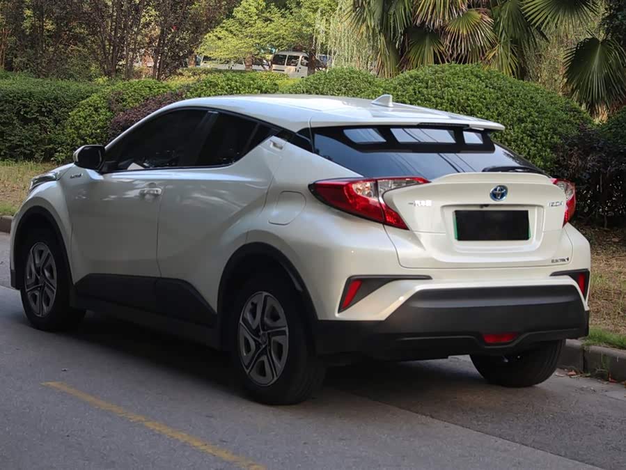 Toyota Izoa E 2020 #6 Toyota Izoa E 2020 imagen de coche #6