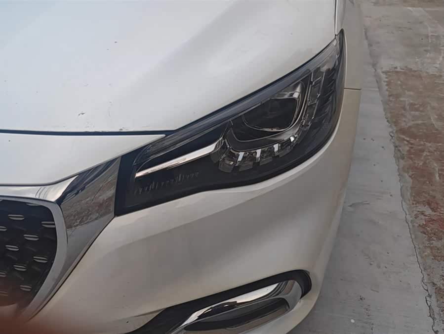 MG HS 2019 car image #6