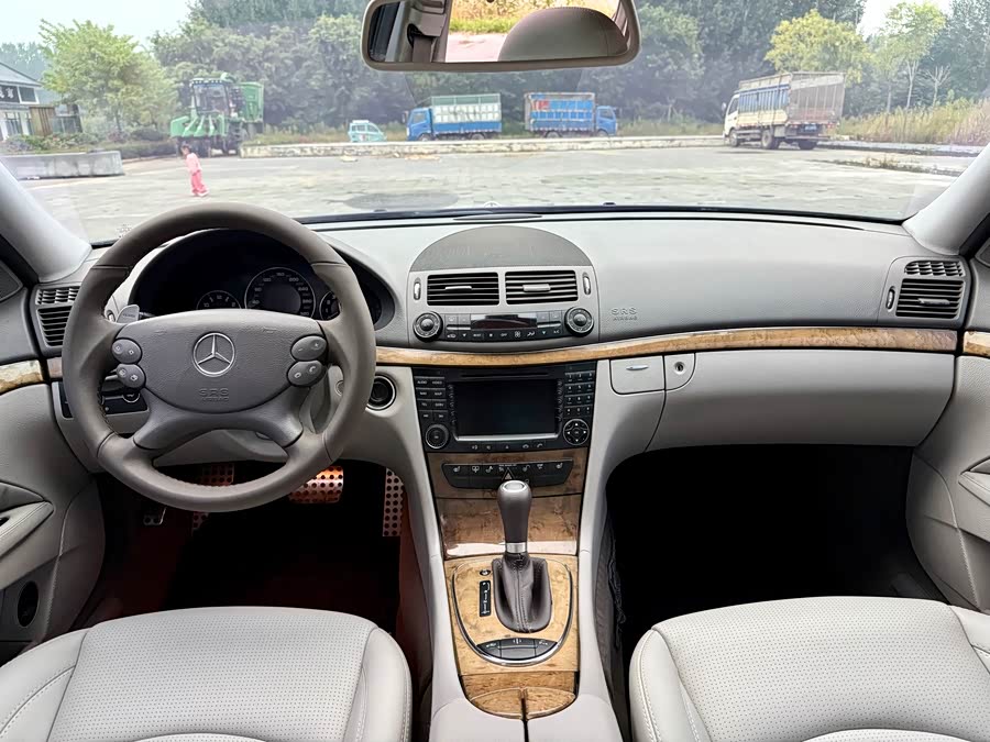 Mercedes-Benz E AMG 2008 immagine di auto #6