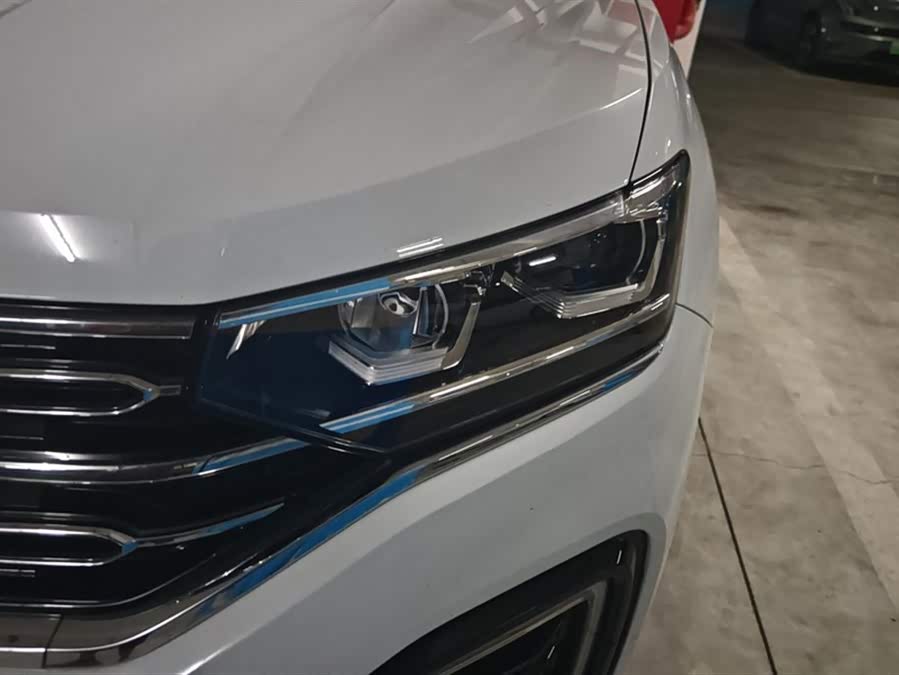 Volkswagen Tayron GTE 2021 car image #6