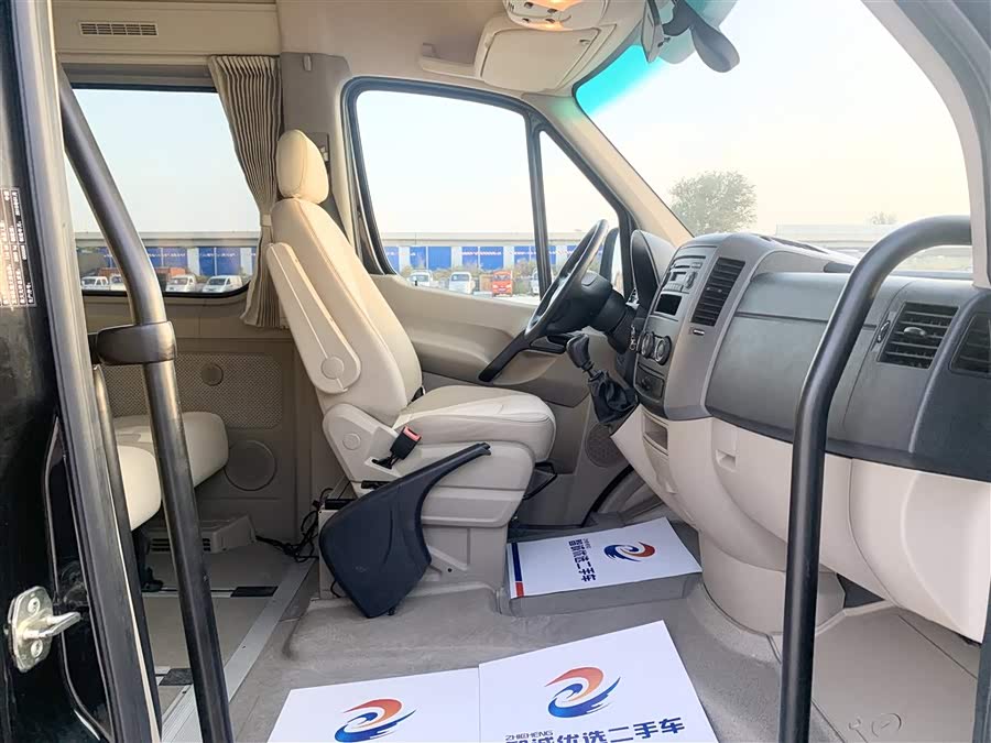 Mercedes-Benz Sprinter 2015 #6 Mercedes-Benz Sprinter 2015 car image #6