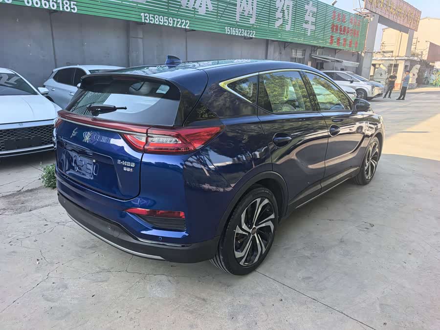 HongQi E-HS3 2019 car image #6