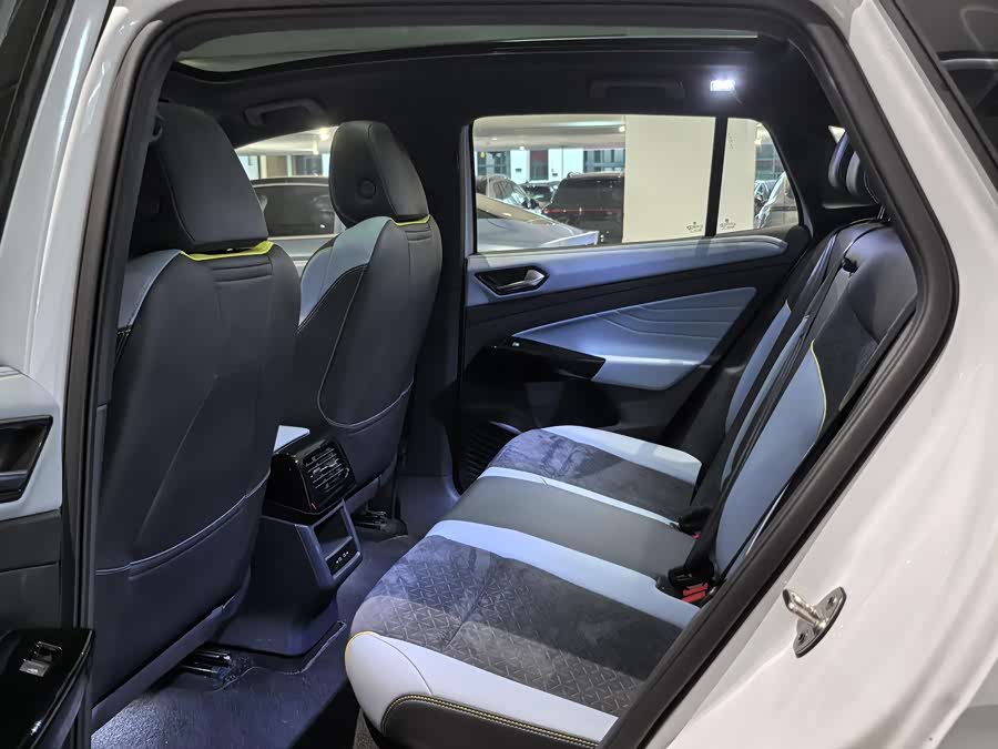 Volkswagen ID.4 X 2022 #6 Volkswagen ID.4 X 2022 car image #6