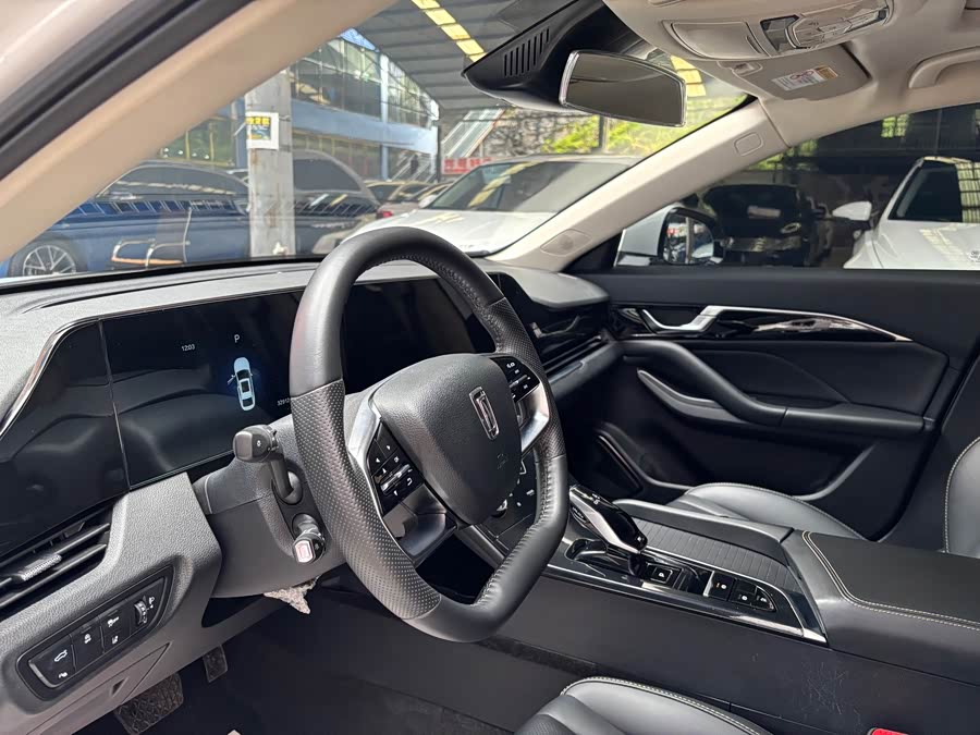 2023 car image #6