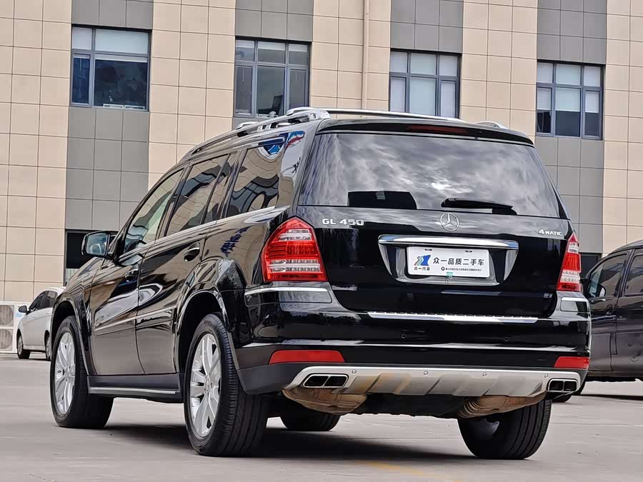 Mercedes-Benz GL Class 2011 car image #6