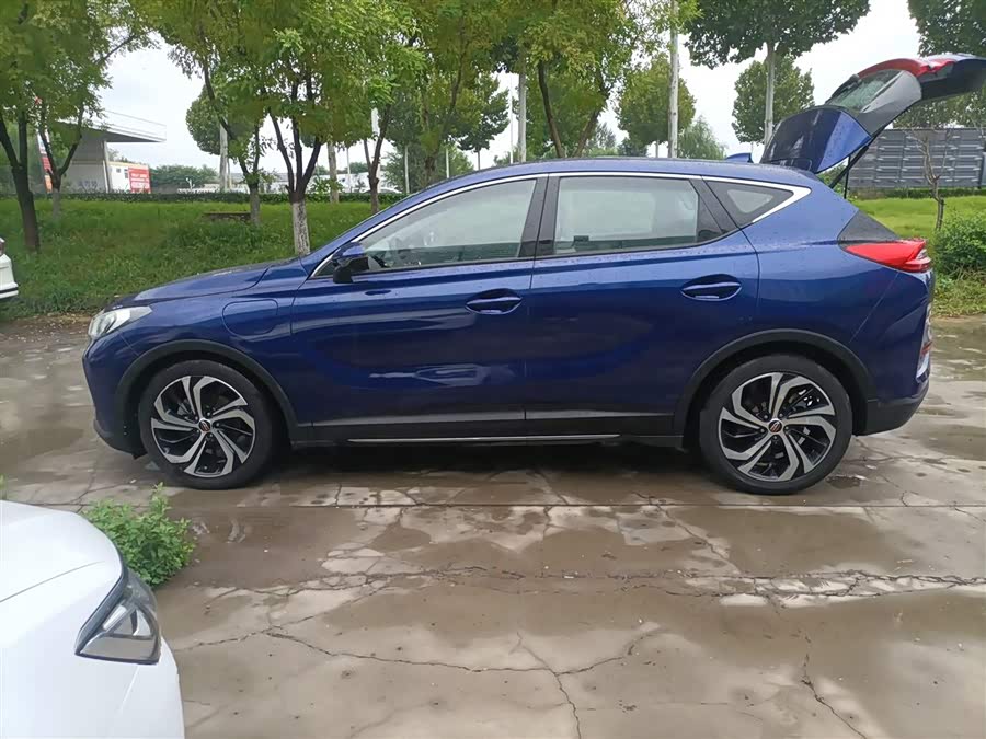 HongQi E-HS3 2019 car image #6