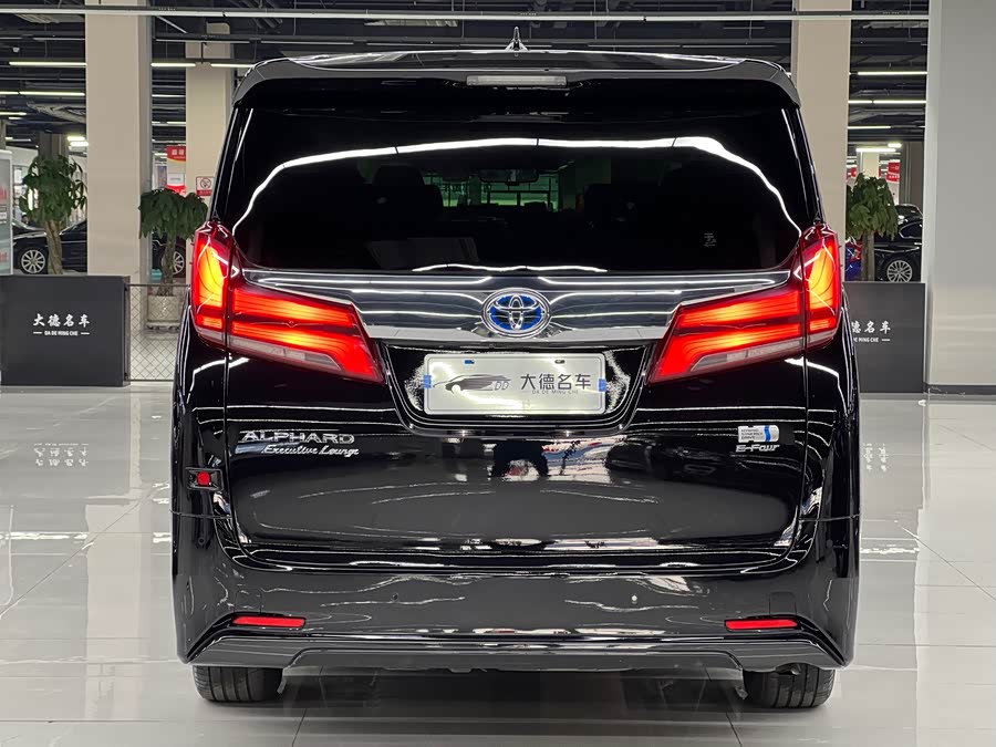 Toyota Alphard 2020 car image #6