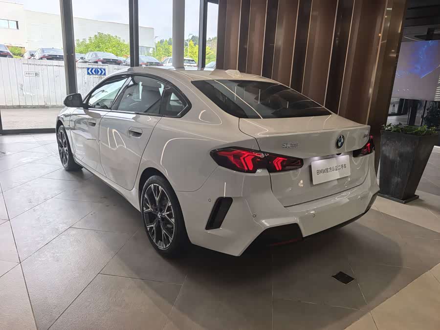 BMW 2 Series 2025 car image #6