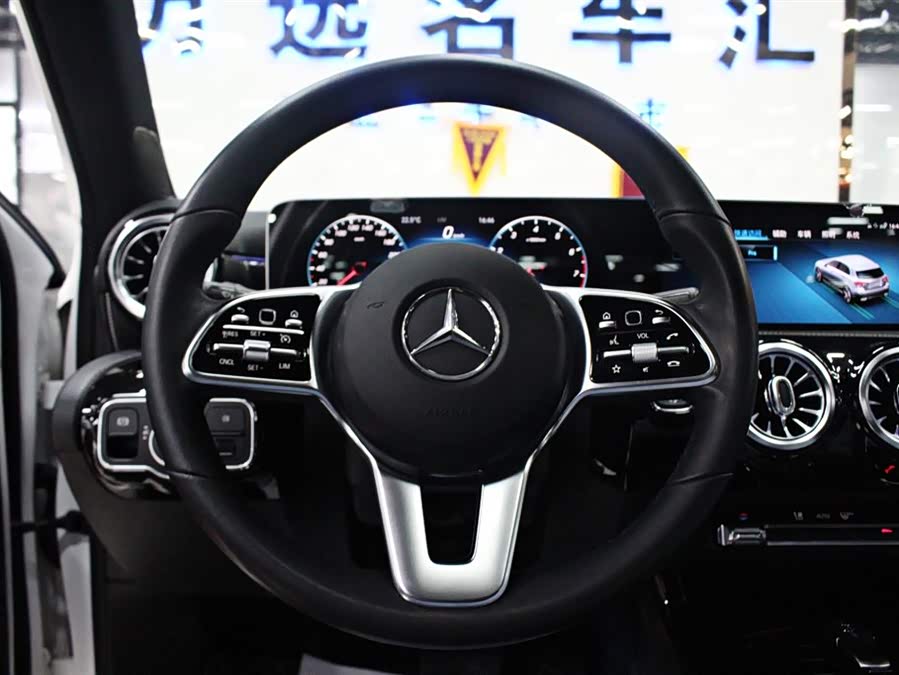 Mercedes-Benz A Class (Imported) 2020 #6 Mercedes-Benz A Class (Imported) 2020 car image #6