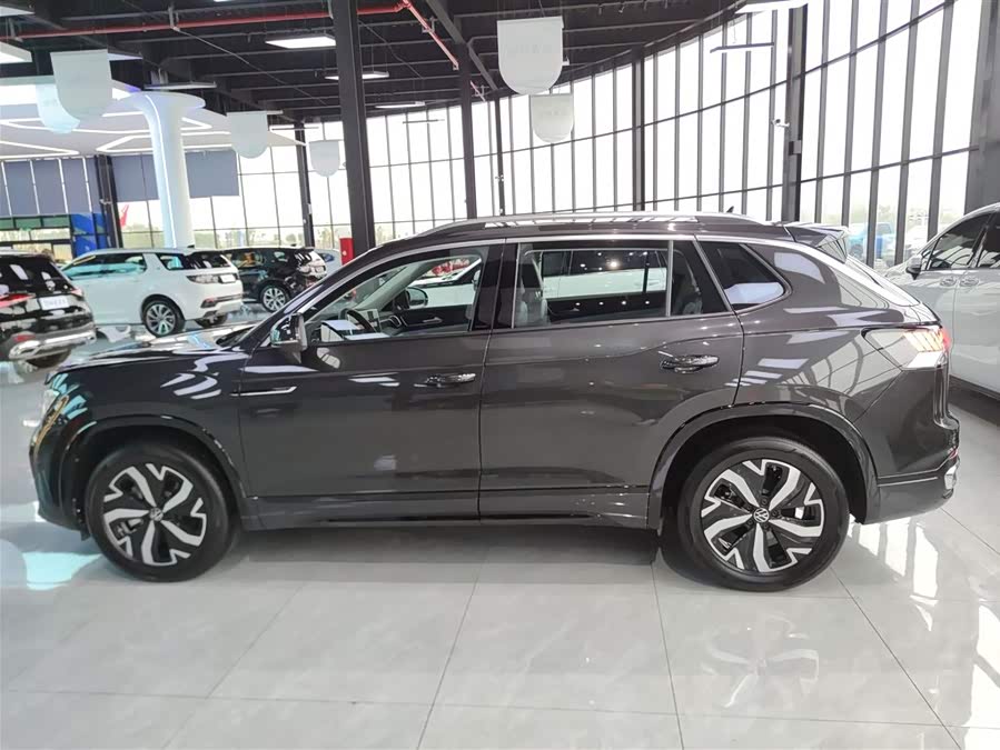 Volkswagen Tayron GTE 2024 car image #6