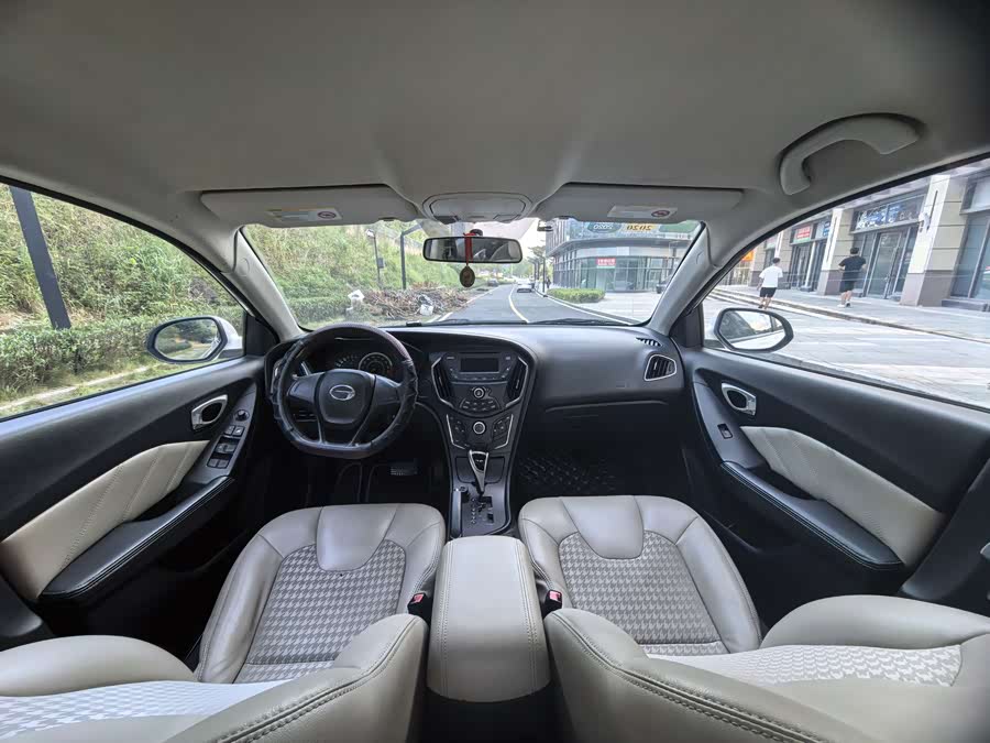 GAC Trumpchi GA3S 2016 #6 GAC Trumpchi GA3S 2016 imagem de carro #6