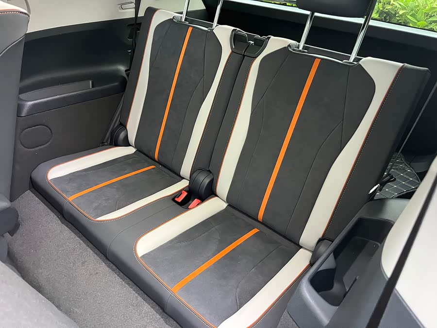 Volkswagen ID.6 Crozz 2024 #6 Volkswagen ID.6 Crozz 2024 immagine di auto #6