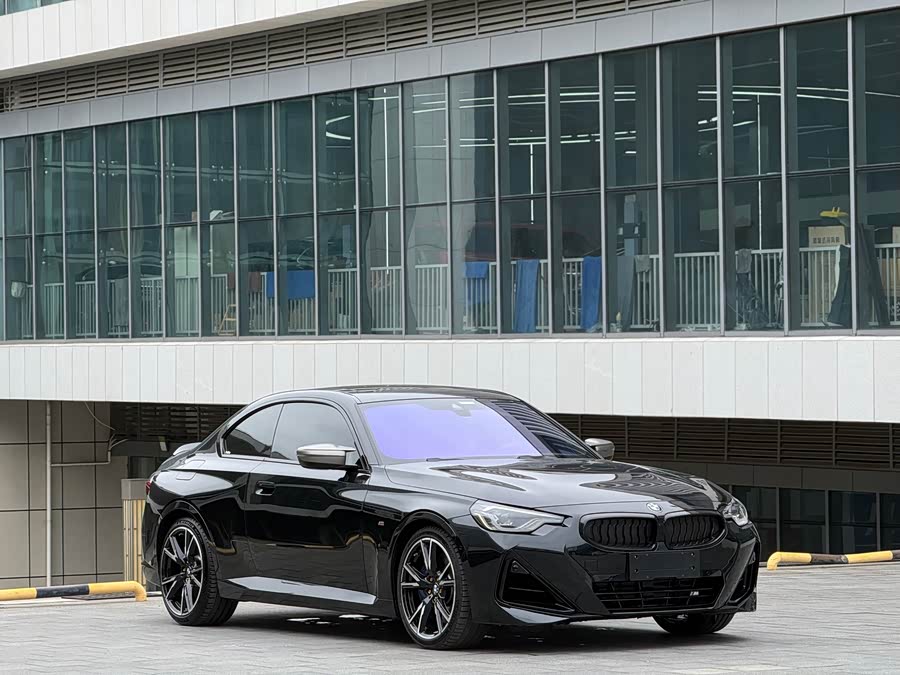 BMW M240i 2024 immagine di auto #6
