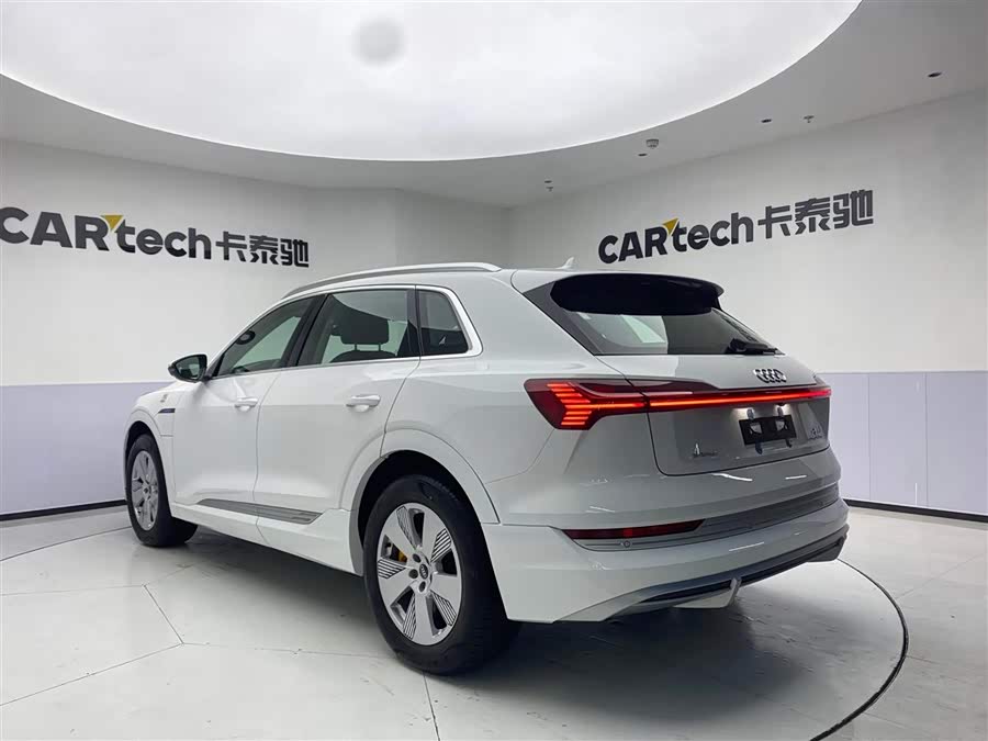 Mercedes-Benz SLK AMG 2025 #6 Mercedes-Benz SLK AMG 2025 صورة سيارة #6