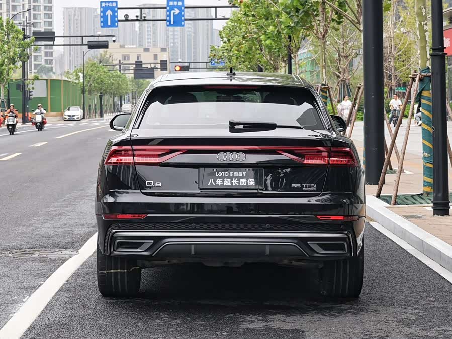 Audi Q8 2021 car image #6