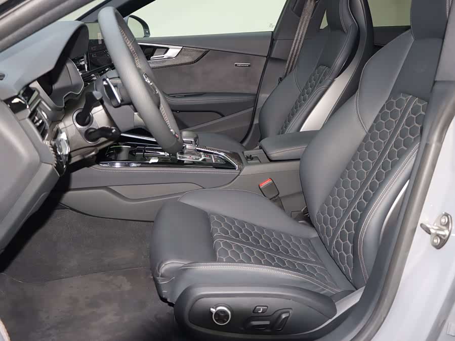 Audi RS 5 2022 car image #6