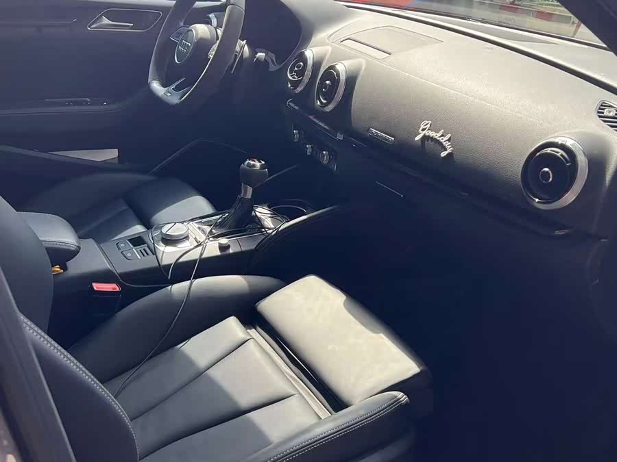 Audi RS 3 2018 #6 Audi RS 3 2018 car image #6