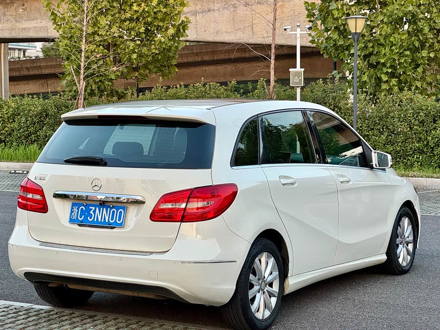 Mercedes-Benz B Class 2014 #6 Mercedes-Benz B Class 2014 car image #6